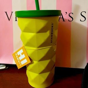 Hawaii starbucks pineapple cups